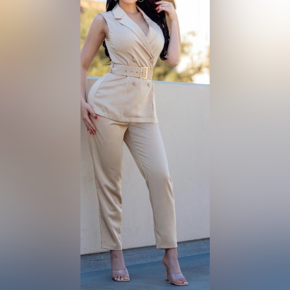 Sleeveless Belted V-Neck Best and Pants set in Beige